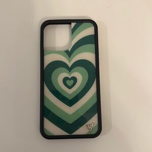 Wildflower green hearts case iphone 13 pro max in perfect condition